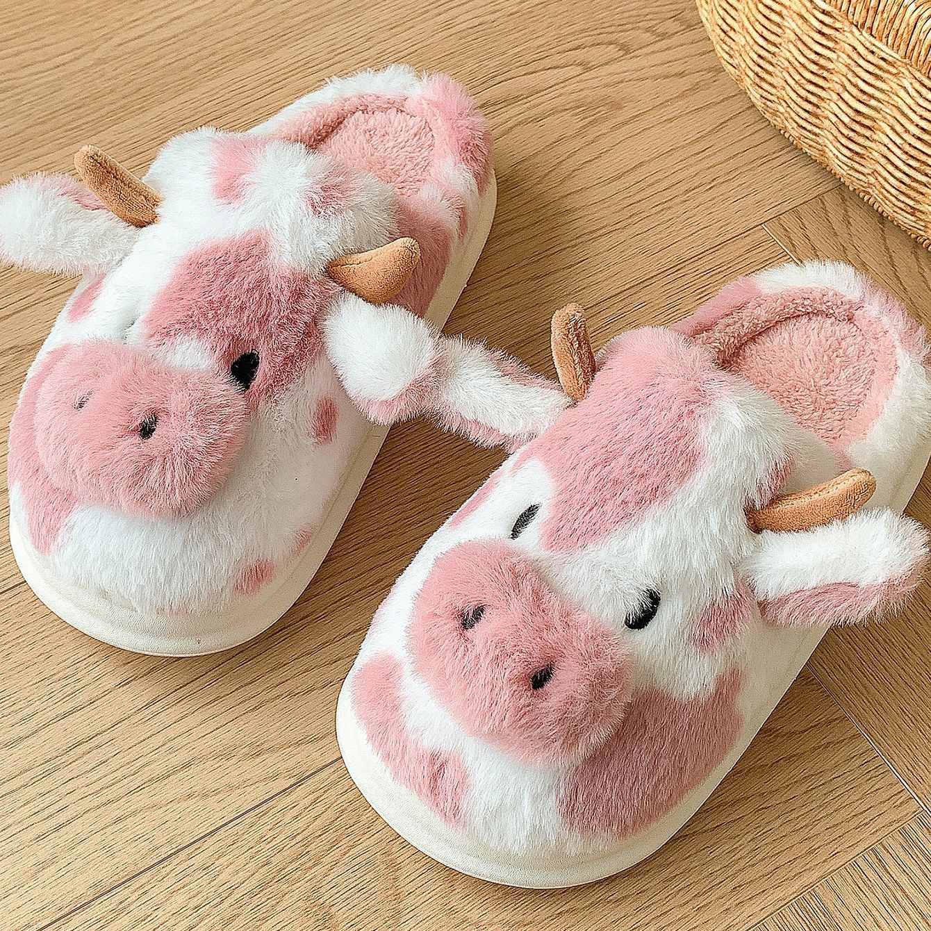 Moo & Clover™ Soft - Stitched Cow Slippers